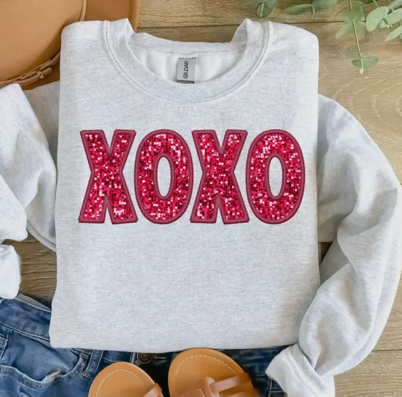 XOXO TEE