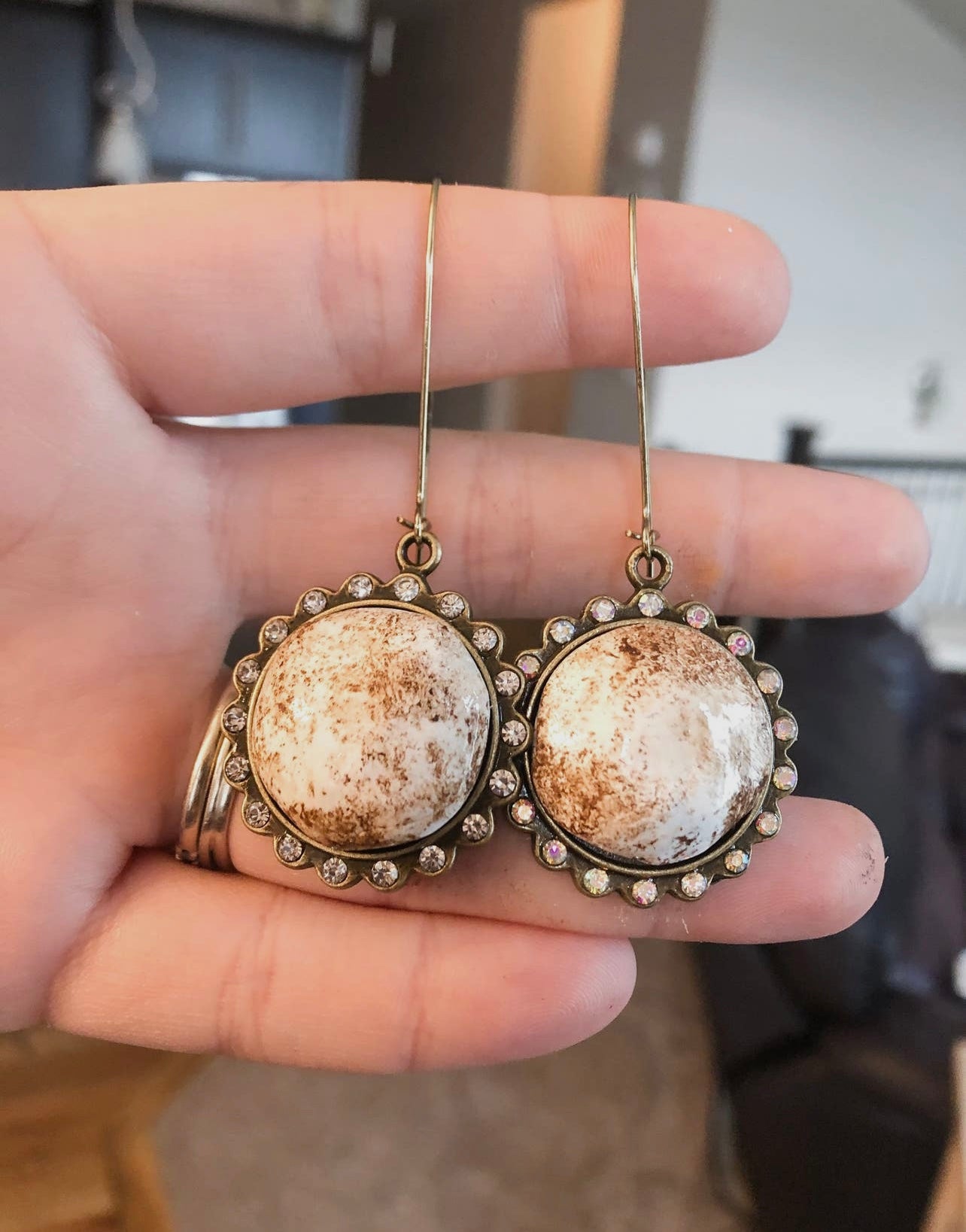 The White Riverton Earrings