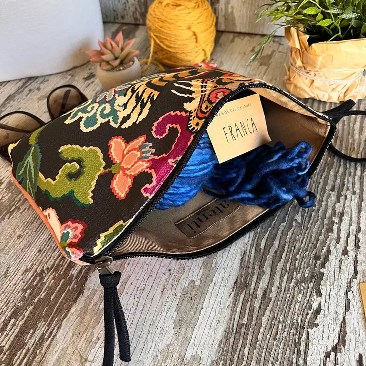 Le Tigre Grand Pouch