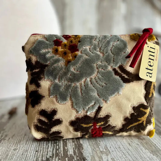 L'Amour accessories Pouch