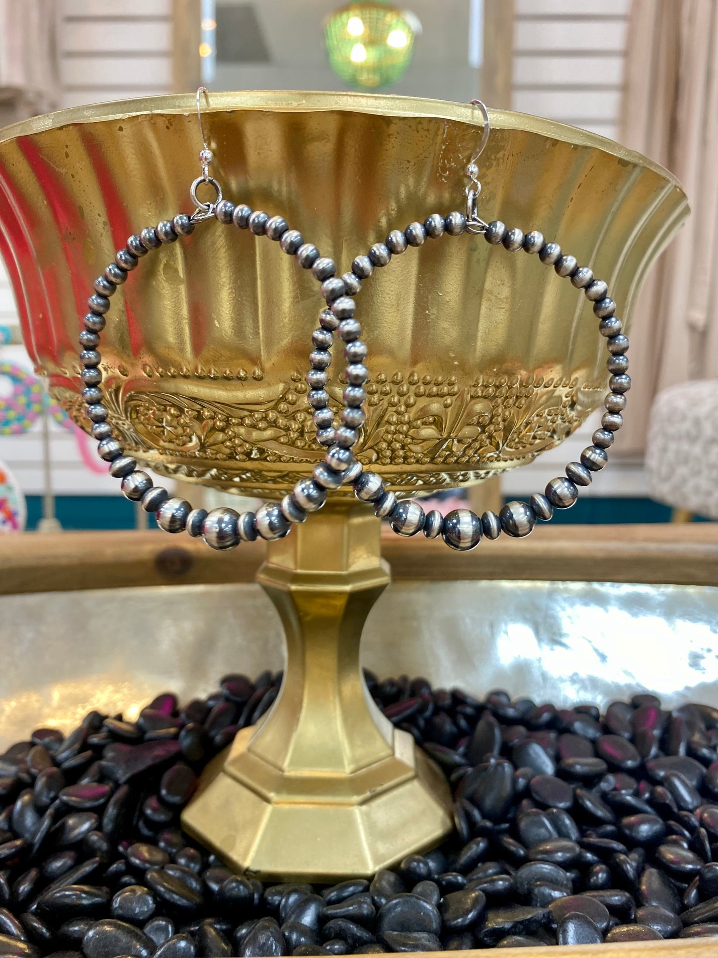 Navajo Pearl Hoops